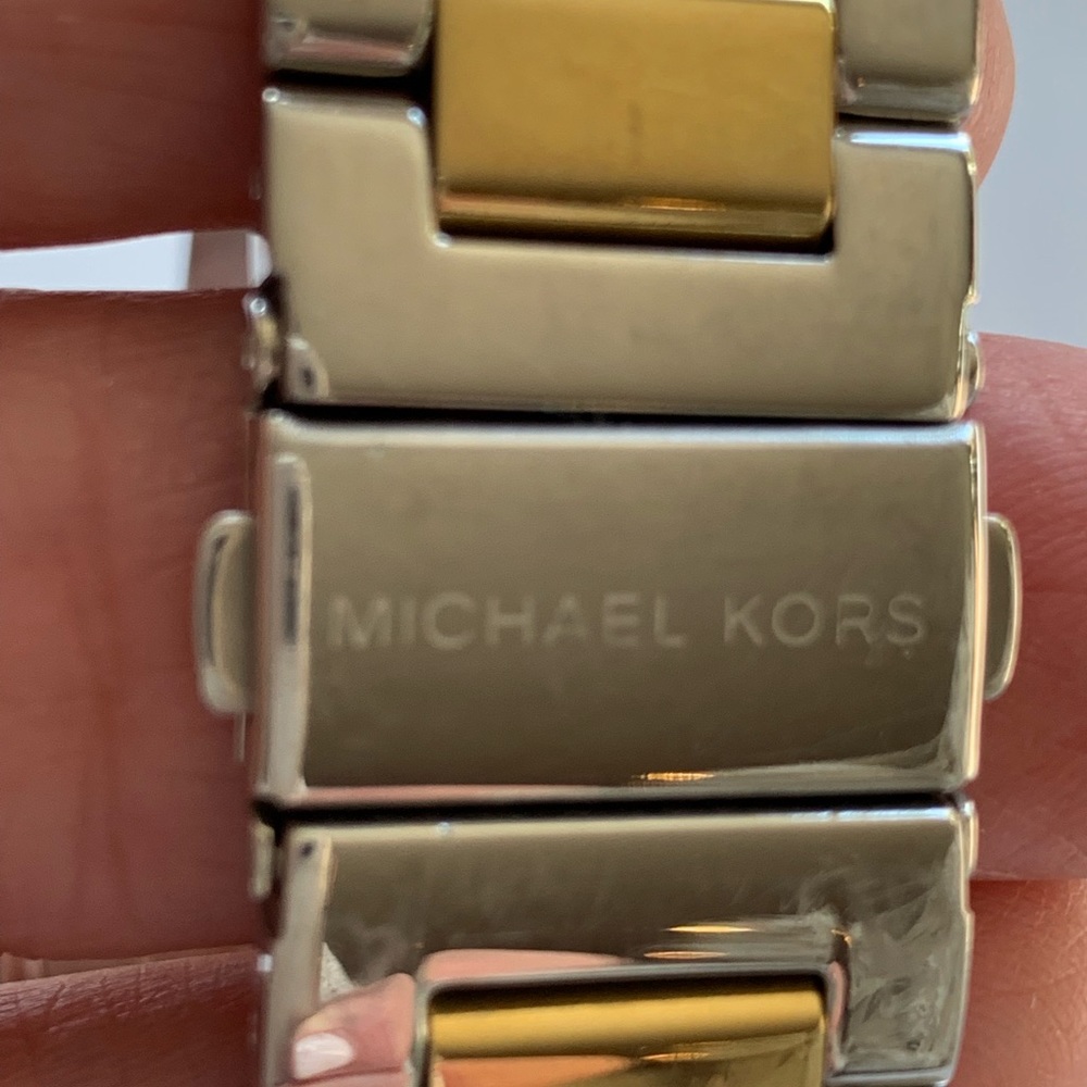 Michael Kors Watch... - Picture 2 of 4